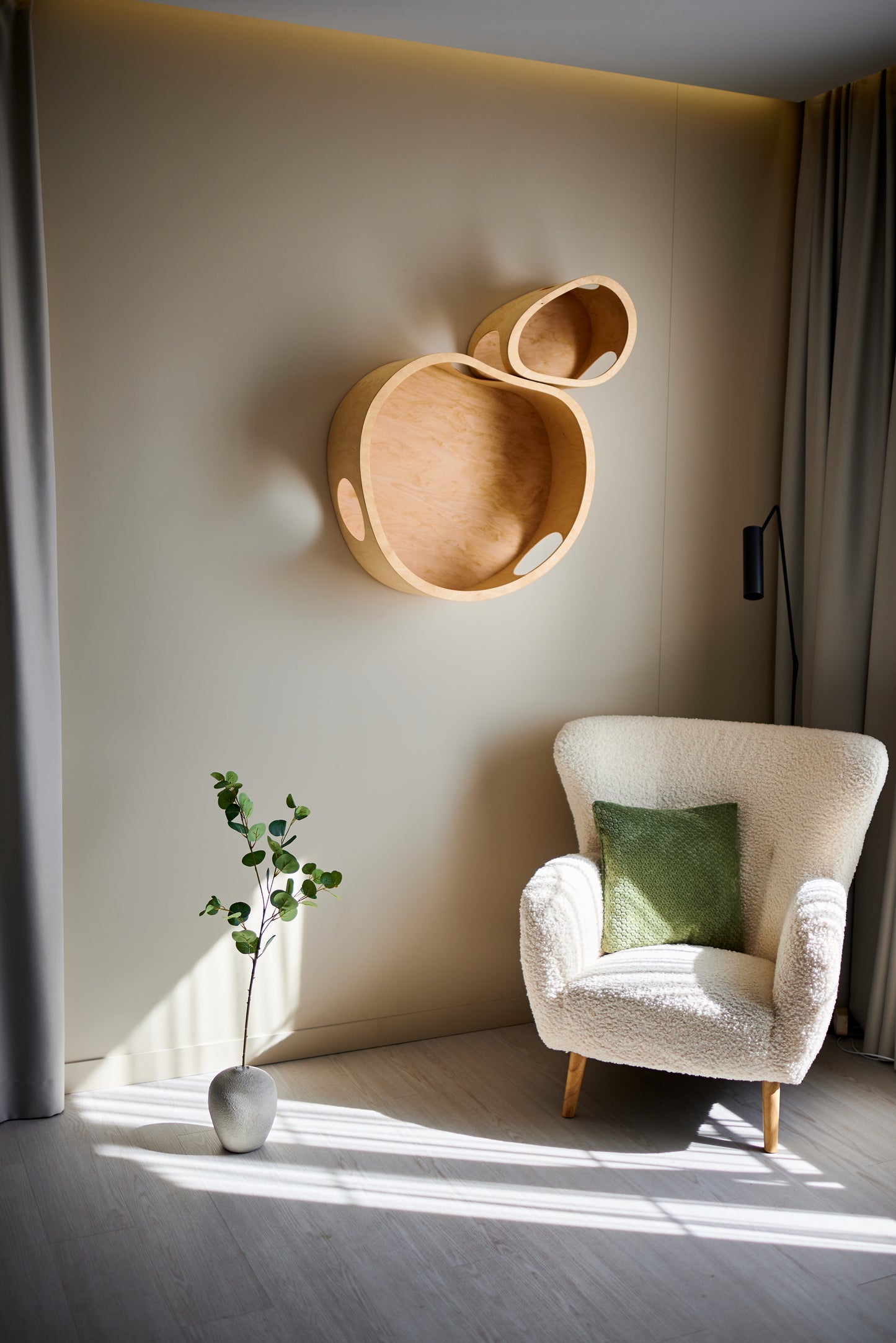 Wall Mounted Cat Tree Set – XL & S Cat Houses