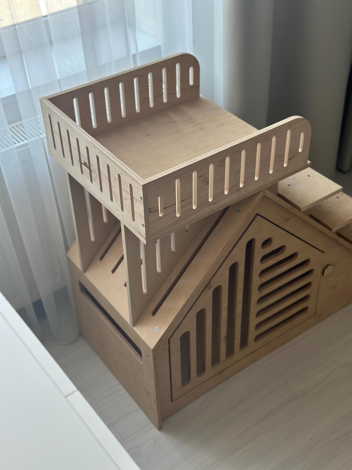 Breathable wooden dog crate furniture with vertical slats and steps