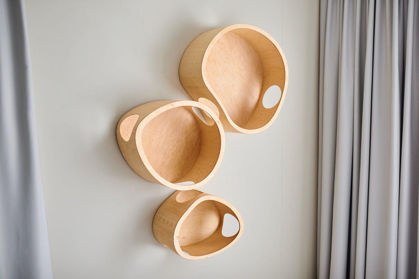 Luxury Wall Mounted Cat Furniture Set – Modern Wooden Cat Climbing Wall | Puppy Home